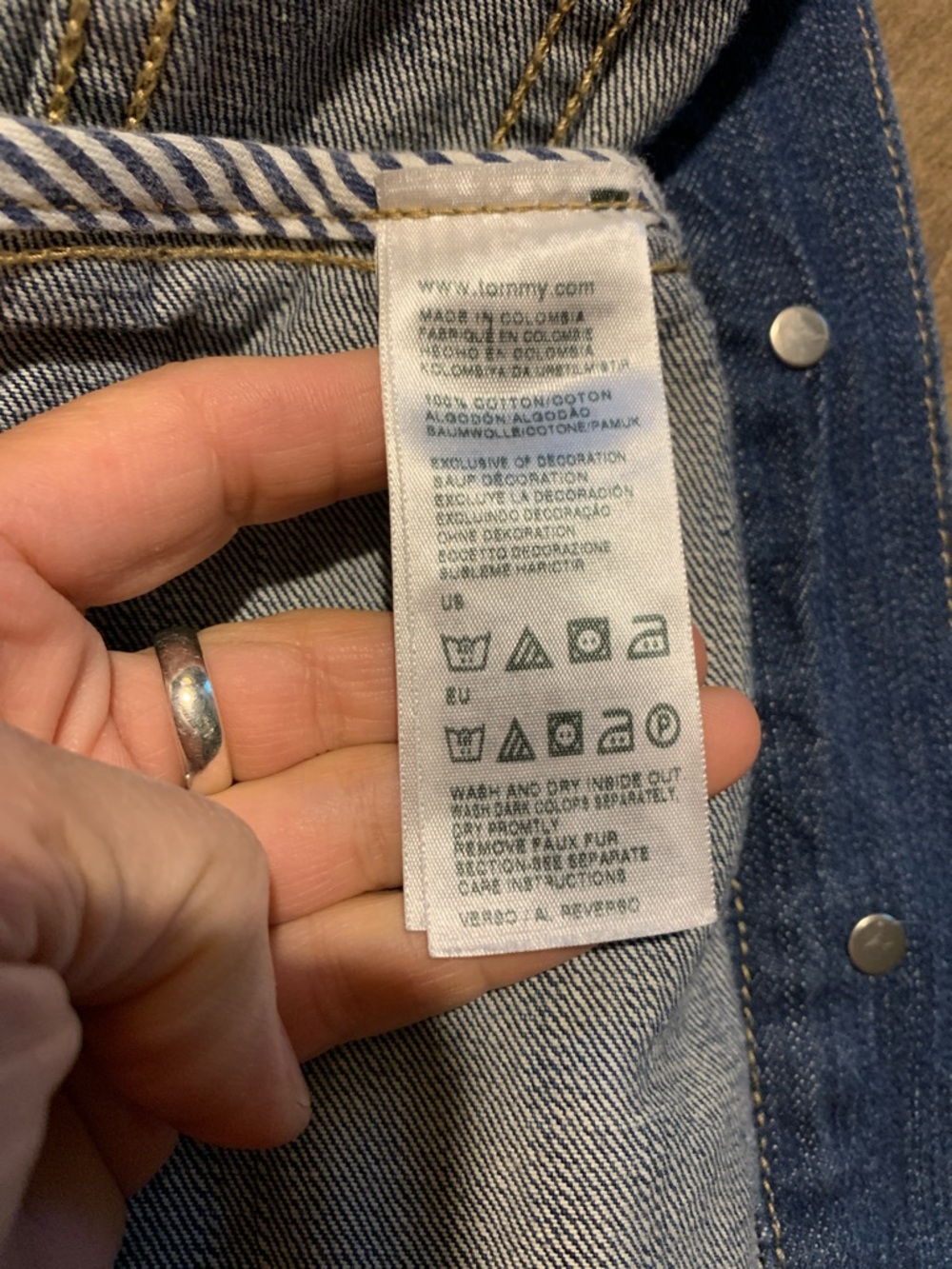 Tommy Hilfiger Medium Blue Denim Trucker Jacket - 100% Cotton - Picture 10 of 13